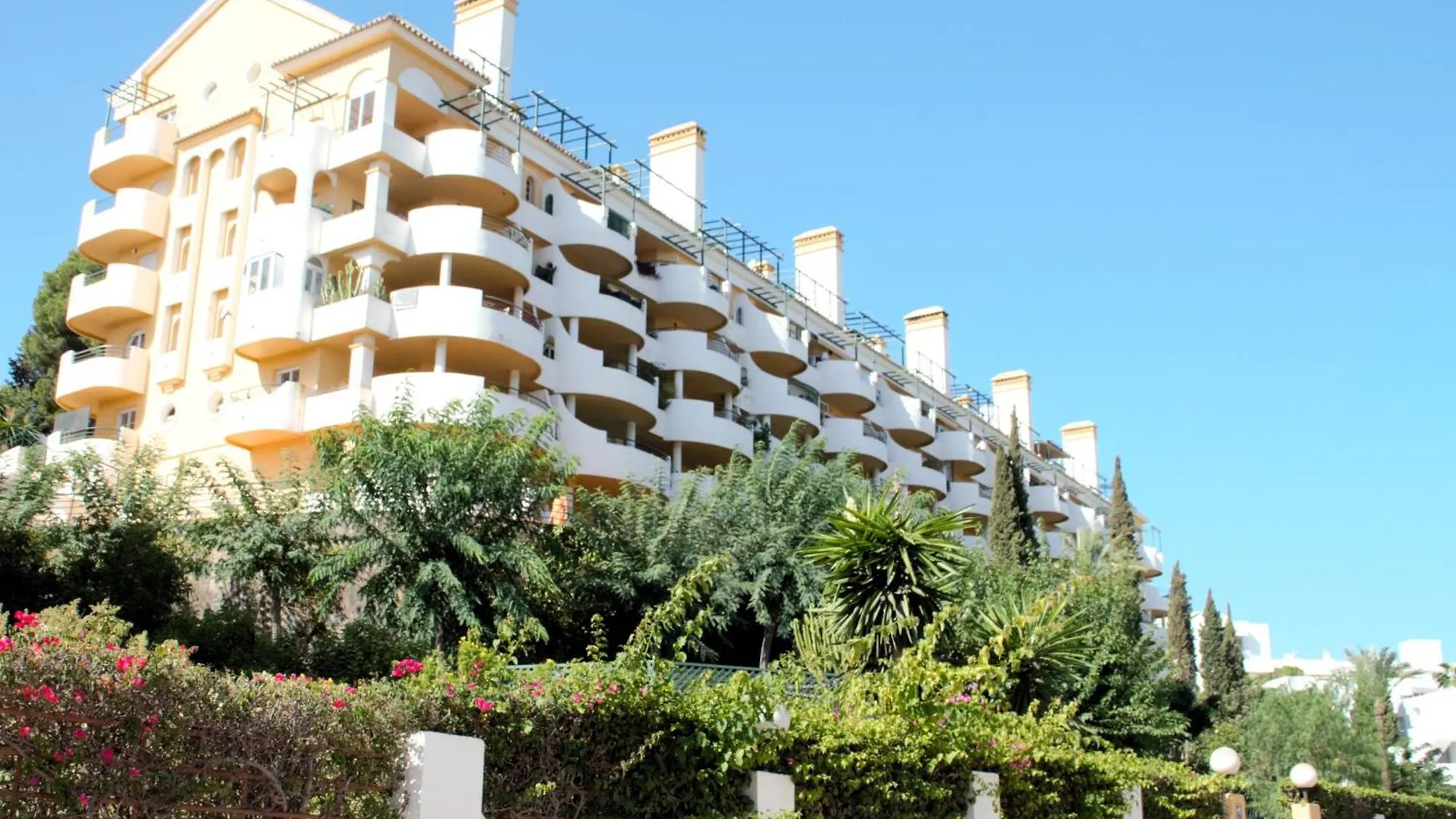Casa Aloha Beach And Golf Marbella Spain